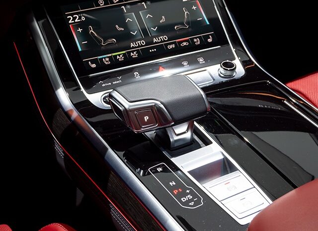 Audi Q8 2023 full