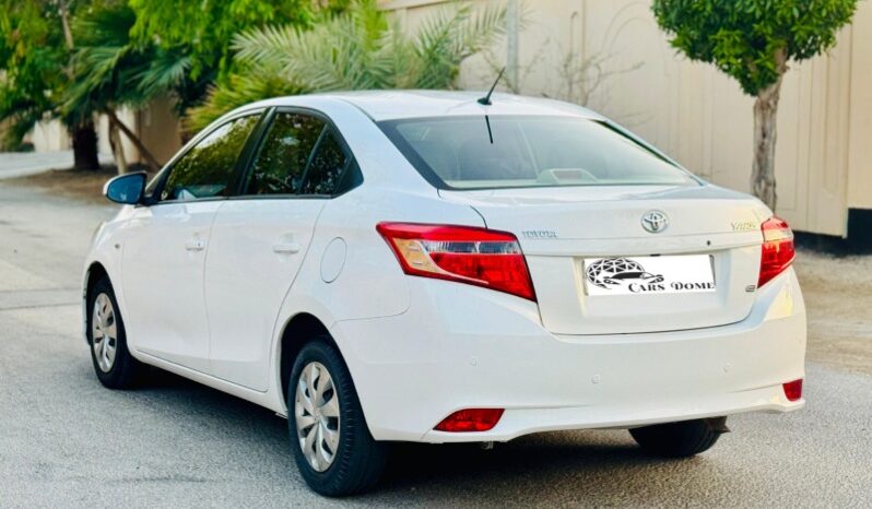Toyota Yaris 2014 full