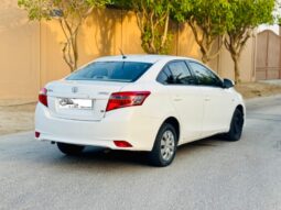 Toyota Yaris 2014 full
