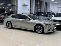 Lexus LS- 500 2019