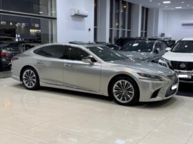 Lexus LS- 500 2019
