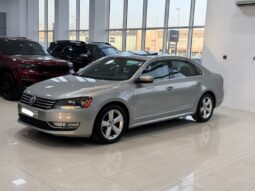 Volkswagen Passat 2014 full