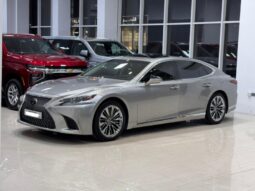 Lexus LS- 500 2019 full