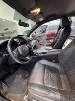Toyota CH-R Hybrid 2020 full