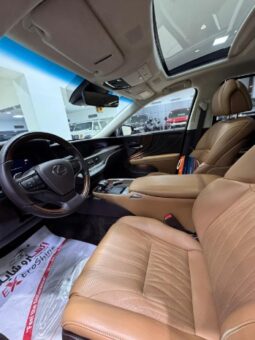 Lexus LS- 500 2019 full
