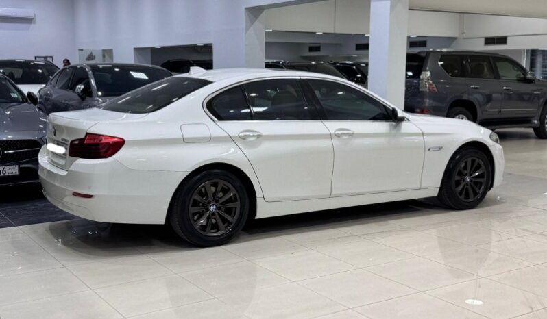 BMW 520 2015 full