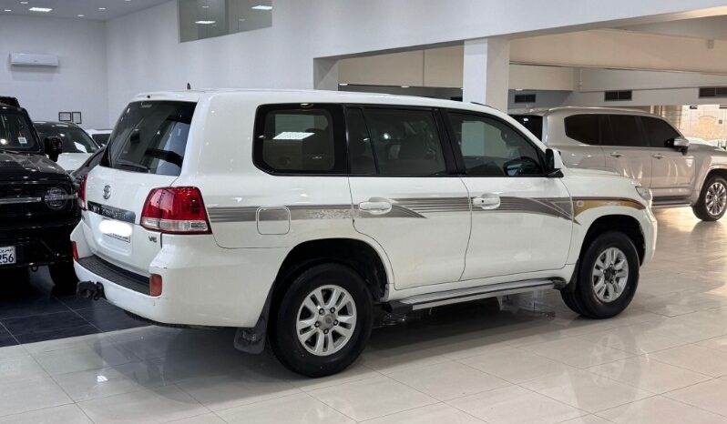 Toyota Land Cruiser 2010 full