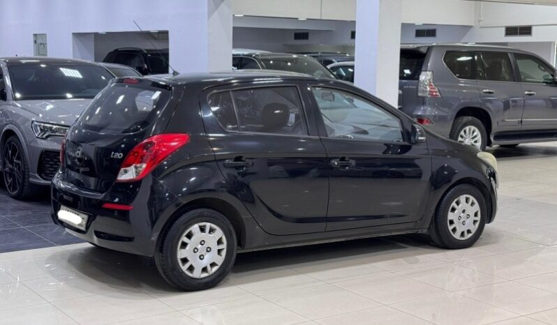 Hyundai A10 2015 full