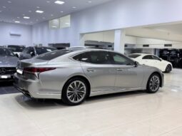 Lexus LS- 500 2019 full