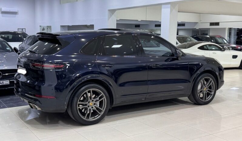 Porsche Cayenne 2018 full