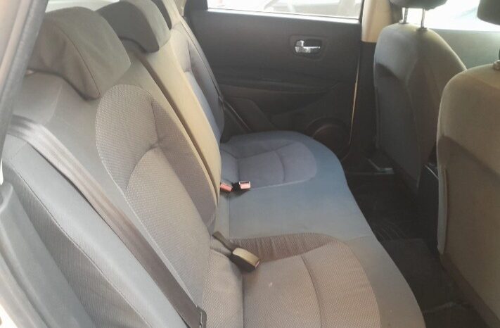 Nissan Qashqai 2012 full