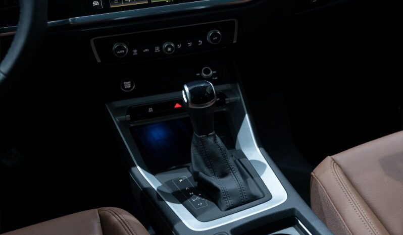 Audi Q3 2023 full