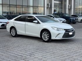 Toyota Camry 2017