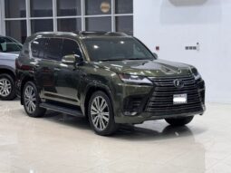 Lexus LX-600 2022 full