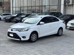 Toyota Yaris 2015 full