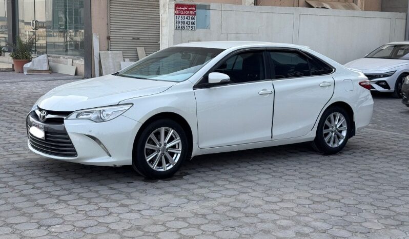Toyota Camry 2017 full