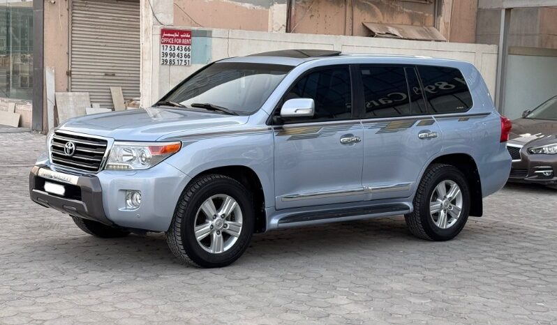 Toyota Land Cruiser 2013 full
