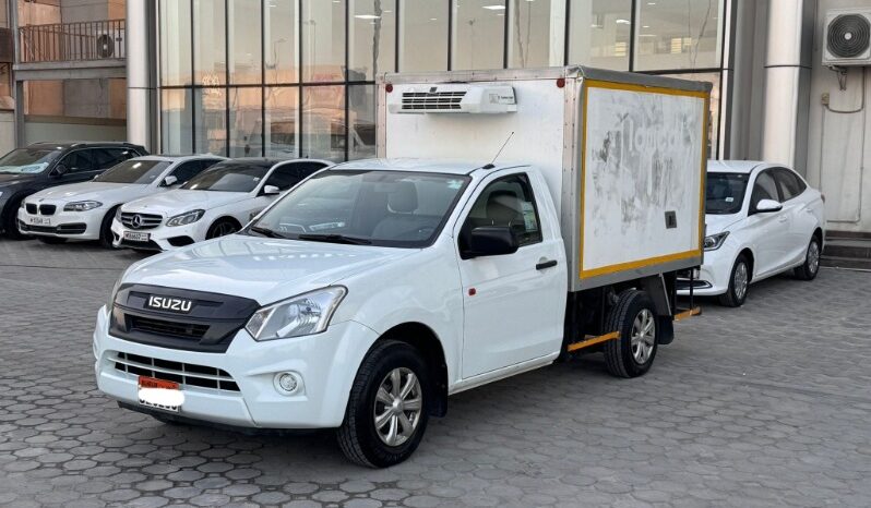 Isuzu Pickup 2021 full