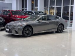Lexus LS- 500 2018 full