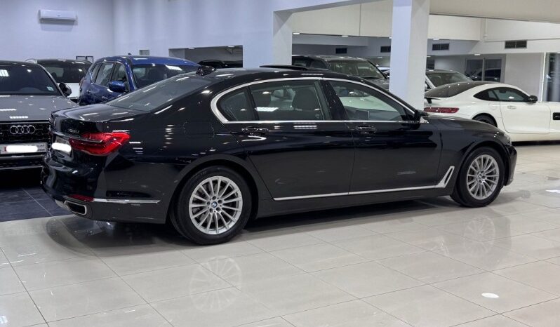 BMW 750i 2017 full