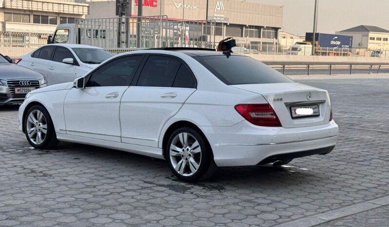Mercedes Benz C200 2013 full