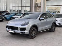 Porsche Cayenne 2015 full