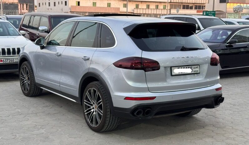 Porsche Cayenne 2015 full