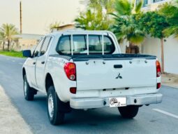 Mitsubishi L200 pick up 2015 full