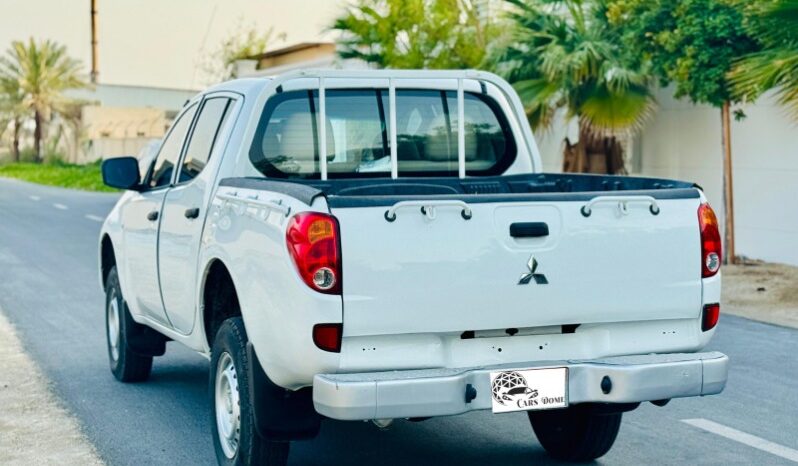 Mitsubishi L200 pick up 2015 full