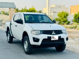 Mitsubishi L200 pick up 2015 full