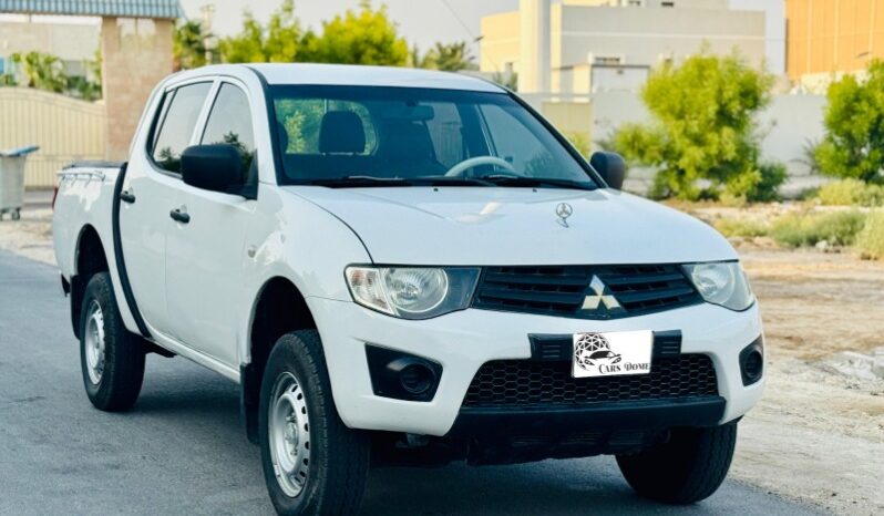 Mitsubishi L200 pick up 2015 full