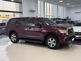 Toyota Sequoia 2010