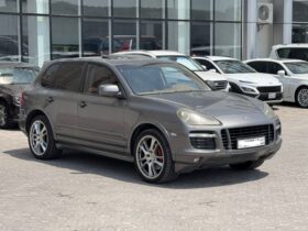 Porsche Cayenne GTS 2010