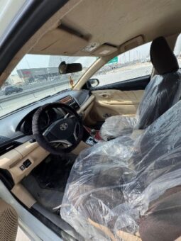 Toyota Yaris 2015 full