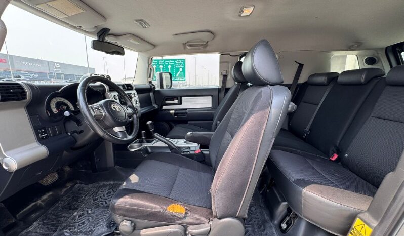 Toyota Fj Cruiser 2011 full