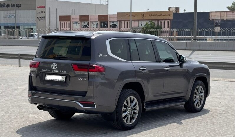 Toyota Land Cruiser 2022 full