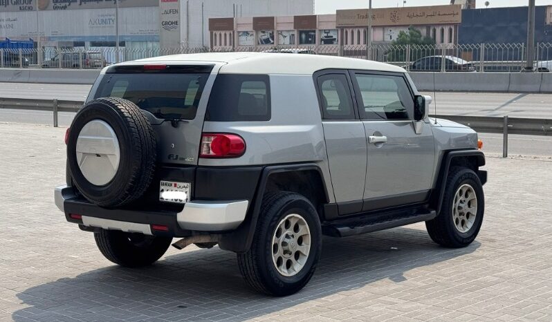 Toyota Fj Cruiser 2011 full
