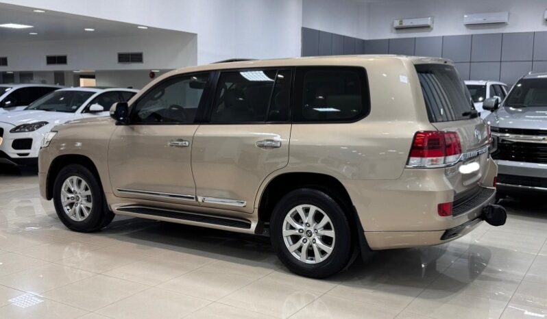 Toyota Land Cruiser 2016 full