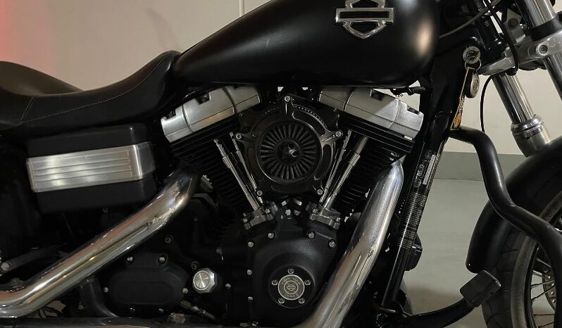 Harley Davidson Street Bob 2010 full