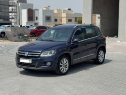 Volkswagen Tiguan 2012 full