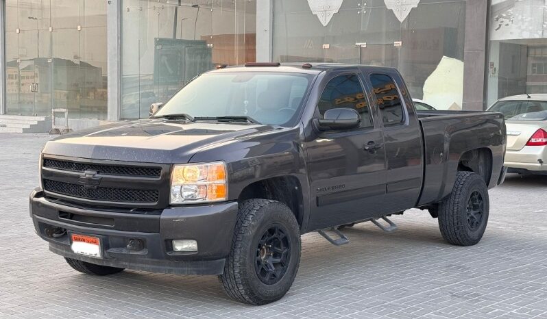 Chevrolet Silverado 2011 full