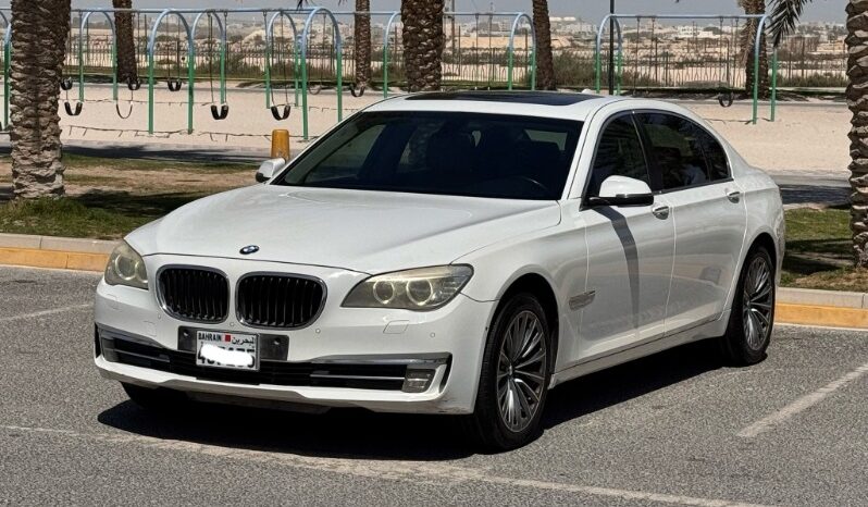 BMW 730i 2013 full