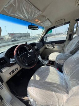 Mitsubishi Pajero 2015 full