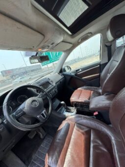 Volkswagen Tiguan 2012 full