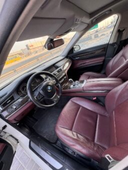 BMW 740i 2011 full