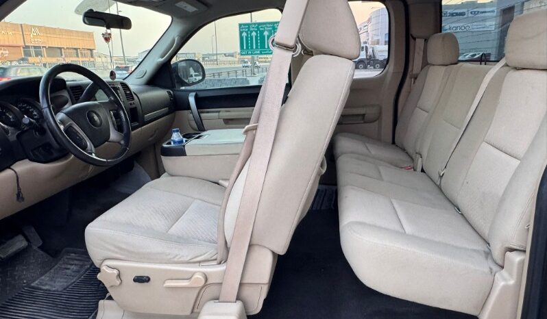 Chevrolet Silverado 2011 full