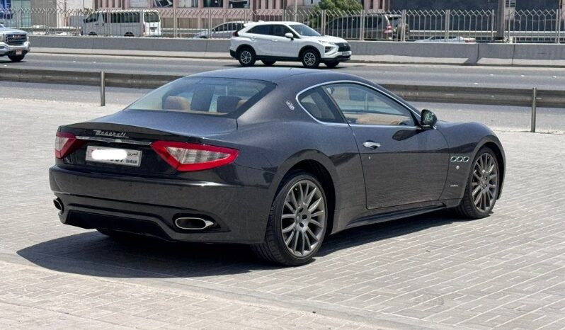 Maserati Gran turismo MC 2012 full