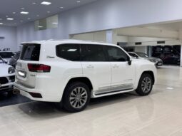 Toyota Land Cruiser 2022 full