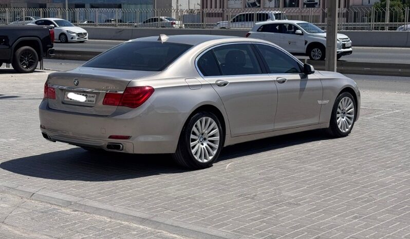 BMW 750i 2012 full