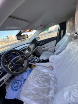 Chrysler 200 Series 2017 full